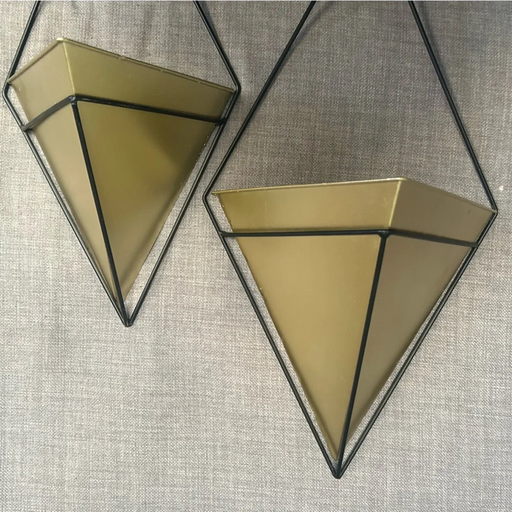Modern Geometric 2-pcs Metal Wall Hanging Planter Vessels #1205252